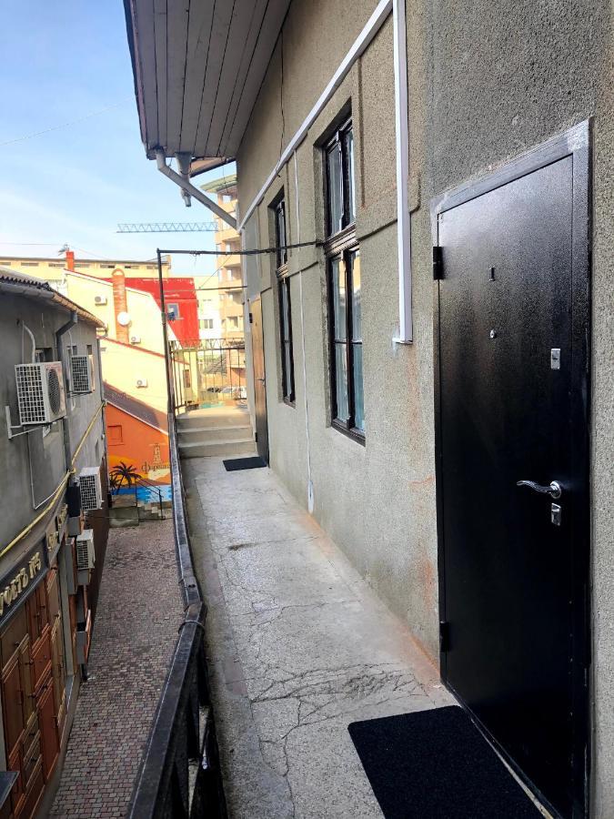 Gil Apartments, Korzo 7,2 Centre Uzhhorod Bagian luar foto